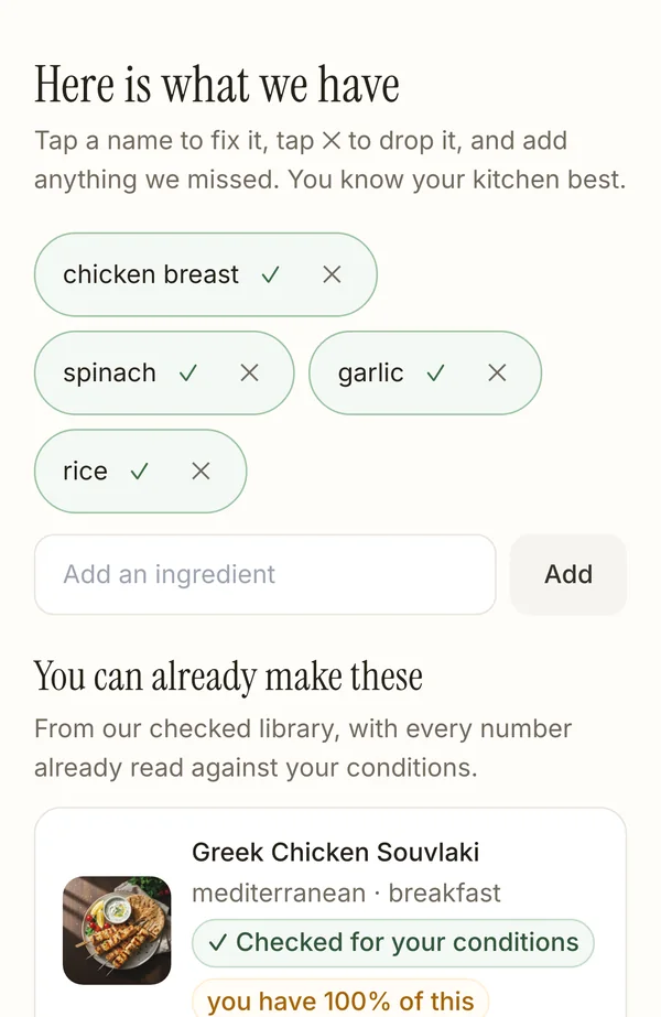 Scan-and-Cook on MedMenu: chicken breast, spinach, garlic and rice confirmed, with checked recipes the person can already make